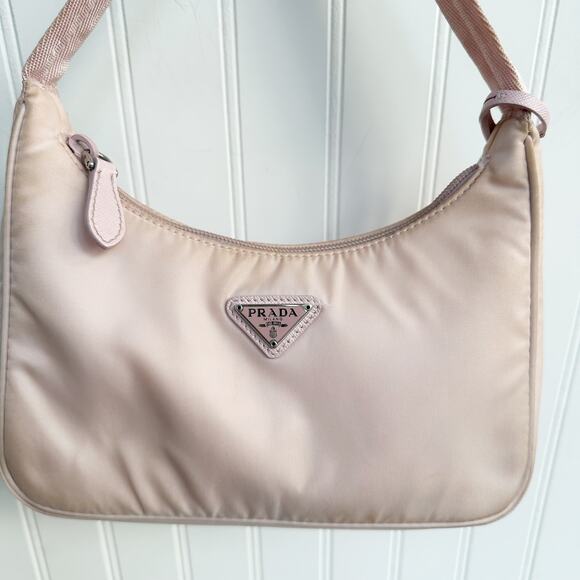 Prada Re-Edition 2000 Pink Nylon Shoulder Mini Bag Logo Plaque Zipper Purse - Picture 11 of 11